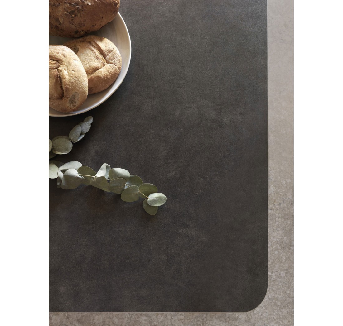 mesa-extensible-ceramica-gris-con-patas-metal-160-210x90-6